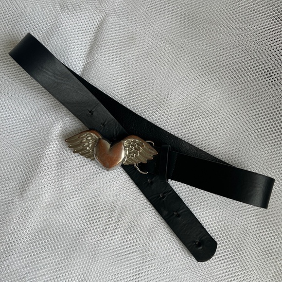 Winged Heart Buckle on Dark Brown Leather Belt 1 1/2" Wide - Picture 7 of 10